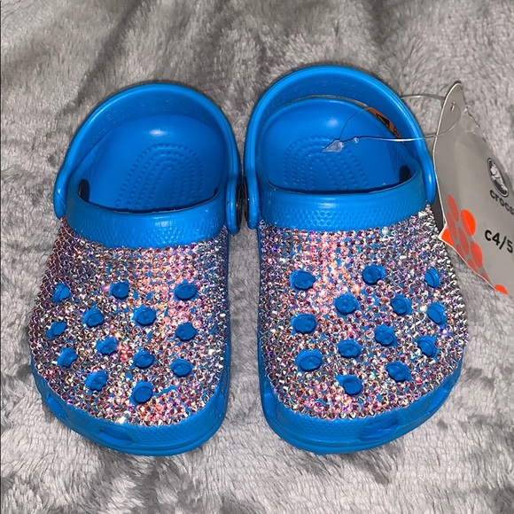 custom crocs with fur